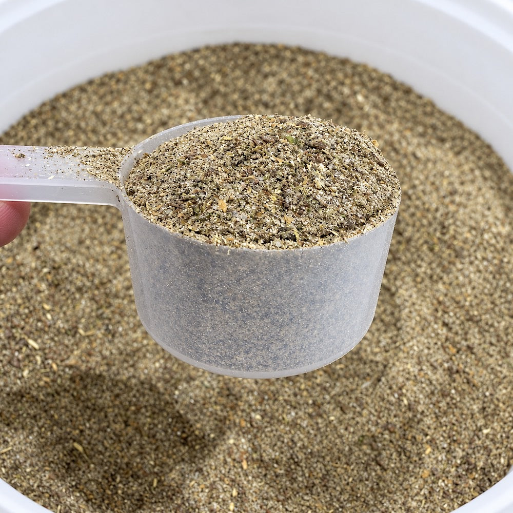 Scoop of Chondro Plus joint support powder for cattle - contains glucosamine, chondroitin, UC-II and hyaluronic acid
